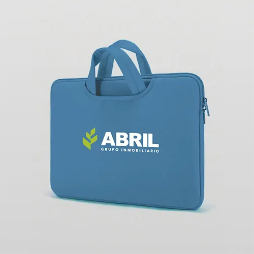 Porta laptop para Abril Grupo inmobiliario